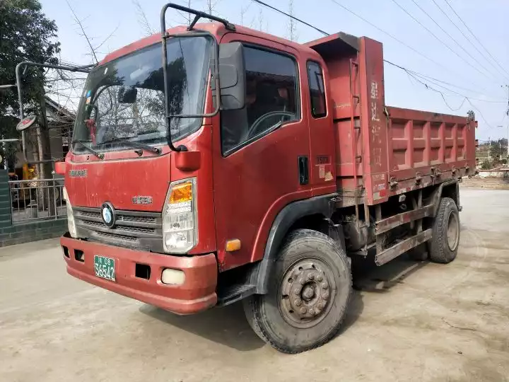 Used Dump Truck Sinotruk 165 for sale