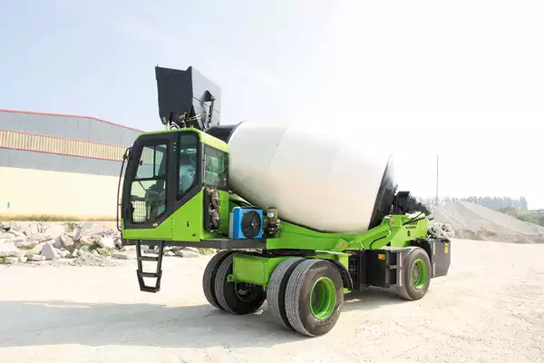 Self-loading Concrete Mixer Truck 4m³ supplier