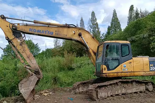 Komatsu 600 Excavator supplier
