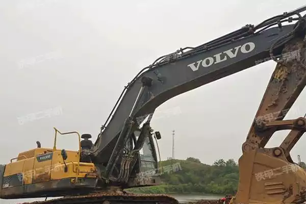 Volvo EC350E Excavator price