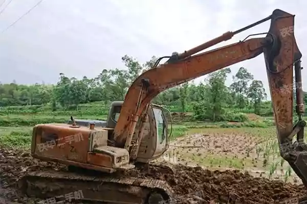 Hitachi 135 Excavator dealer